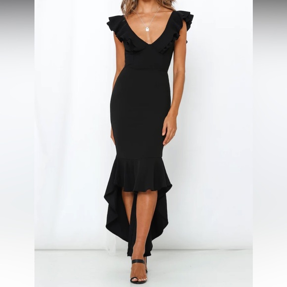Hello Molly Dresses & Skirts - Hello Molly The Hills Maxi Dress in Black